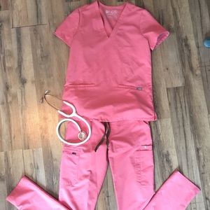 Figs Oct 2018 breast cancer pink scrubs!! Rare!